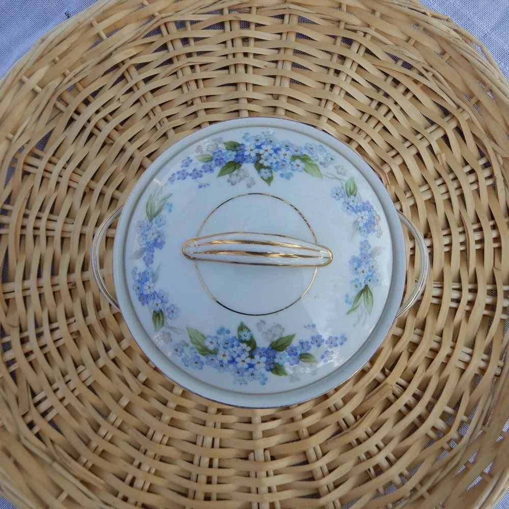 Vintage Floral Sugar Bowl & Lid - Picture 4 of 6